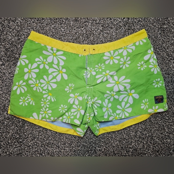 Vintage Big Flirt Board Shorts sz Small - Picture 1 of 5